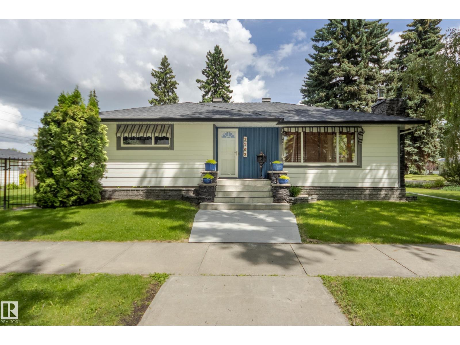 9503 77 ST NW, Edmonton, Alberta