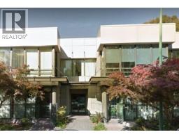 235 1000 ROOSEVELT CRESCENT, North Vancouver, British Columbia