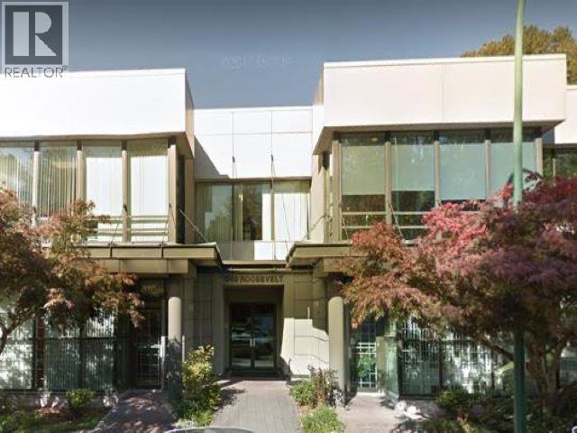 235 1000 ROOSEVELT CRESCENT, North Vancouver, British Columbia
