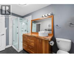 574 Gowen Place, Kelowna, British Columbia  V1W 5B4 - Photo 36 - 10392648