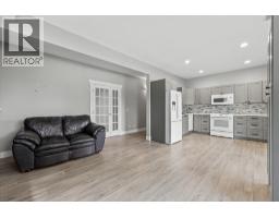 574 Gowen Place, Kelowna, British Columbia  V1W 5B4 - Photo 32 - 10392648