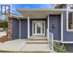 574 Gowen Place, Kelowna, British Columbia  V1W 5B4 - Photo 45 - 10392648