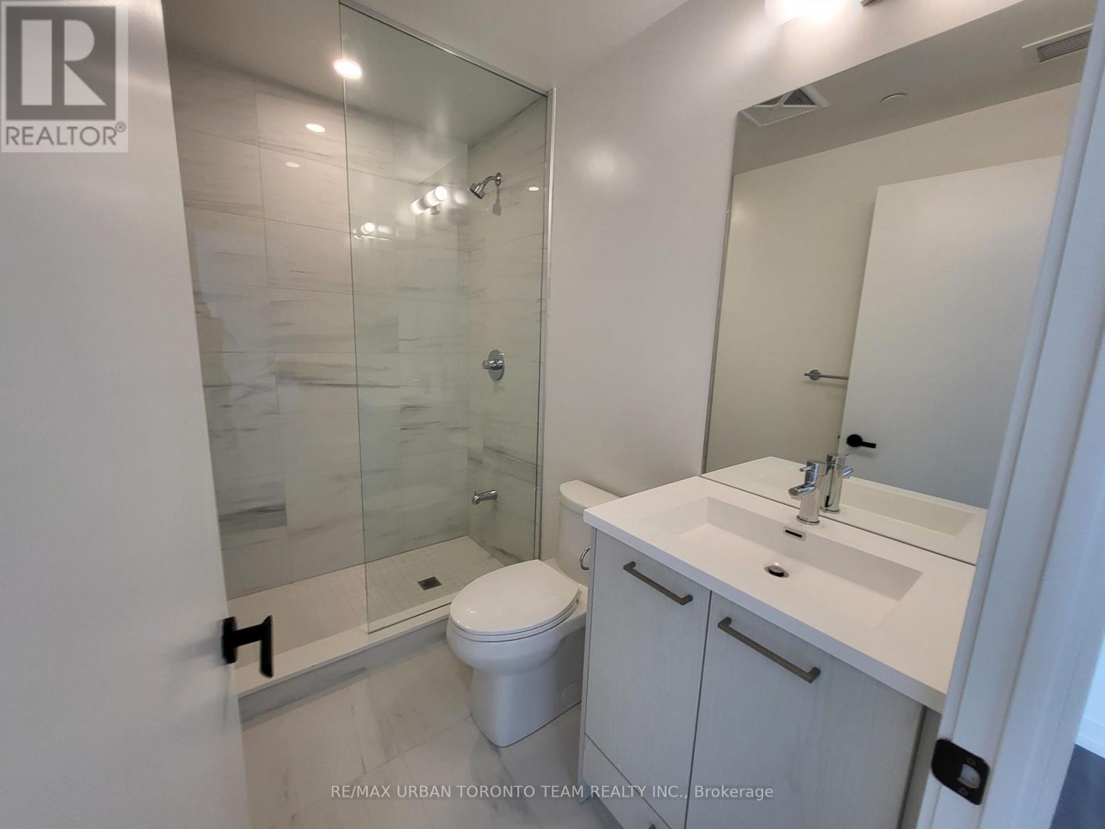 1603 - 28 Interchange Way, Vaughan, Ontario  L4K 0P8 - Photo 9 - N13519492