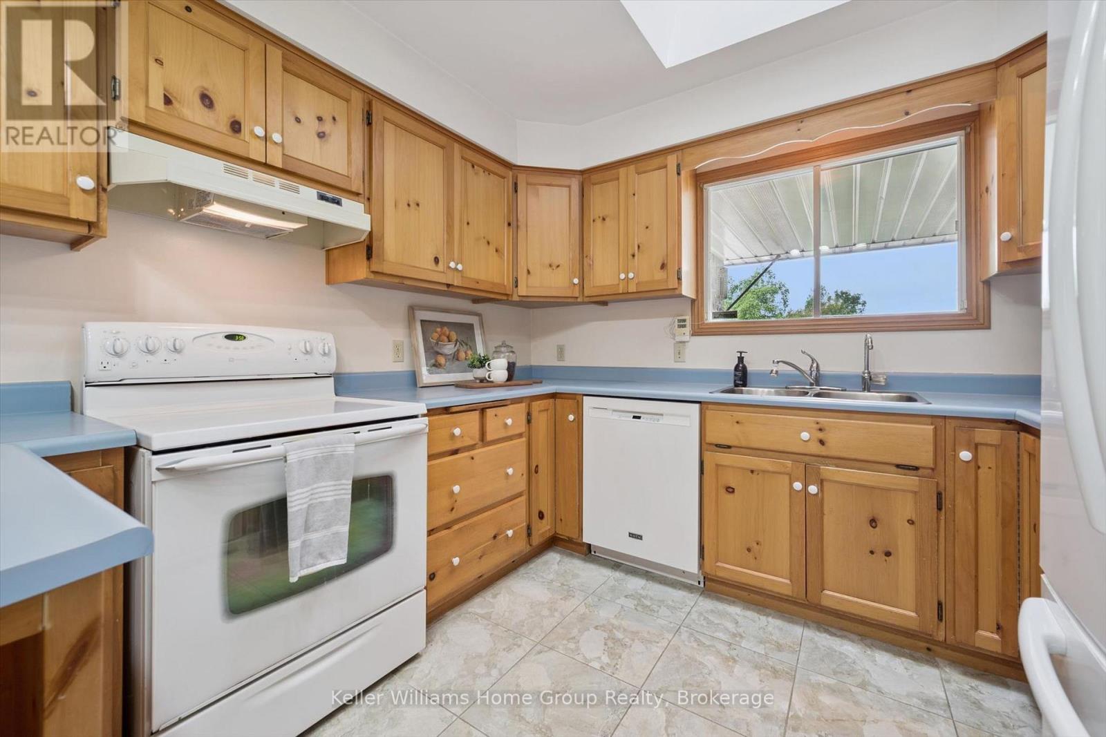 27 Atchison Lane, Centre Wellington, Ontario  N1M 3L1 - Photo 18 - X13519544