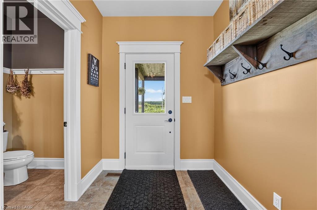 5600 Yonge Street, Smithville, Ontario  L0R 2A0 - Photo 17 - 40843577