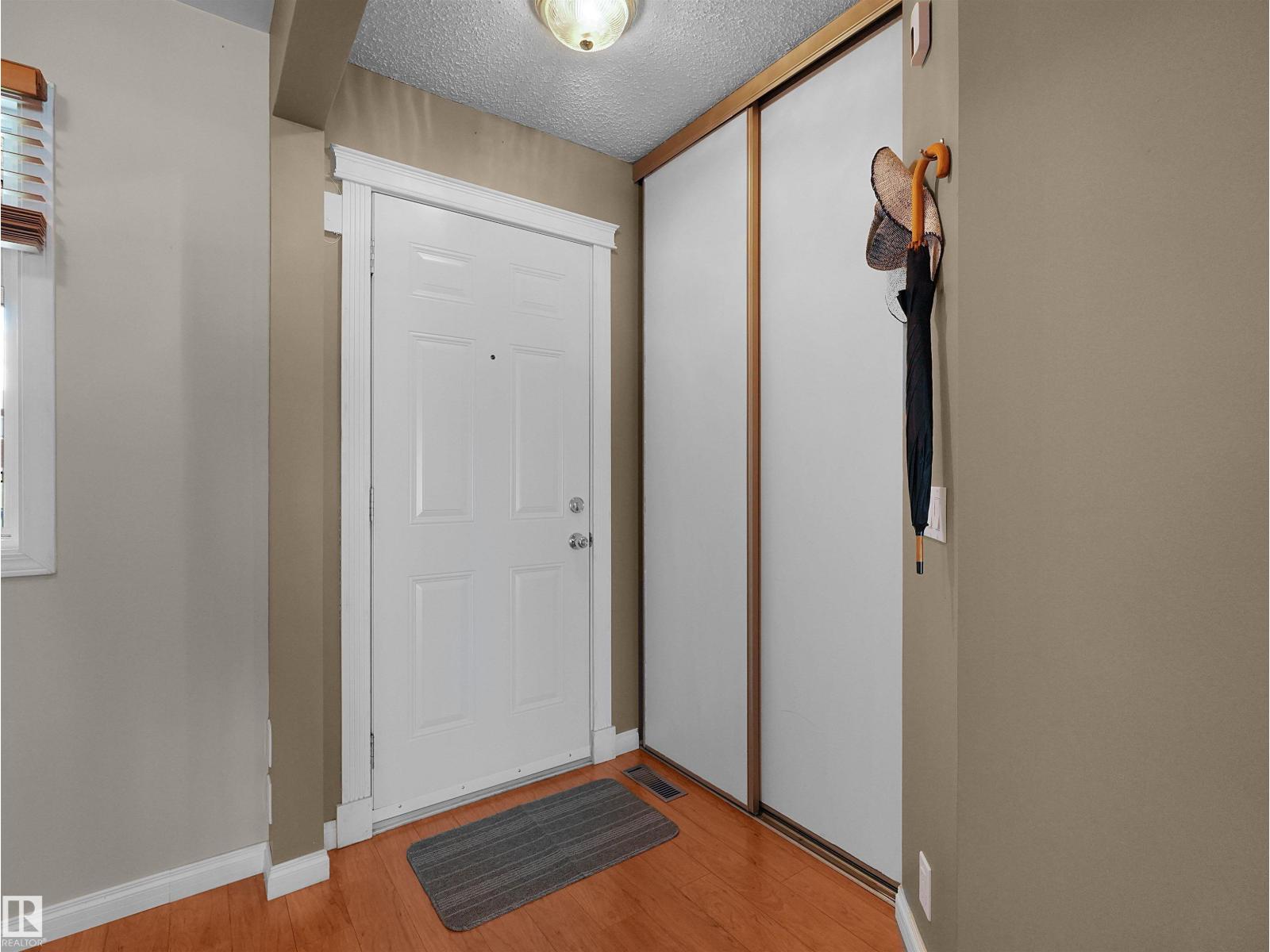 #16 13833 30 St NW, Edmonton, Alberta T5Y 2B2 - Photo 3 - E4496933