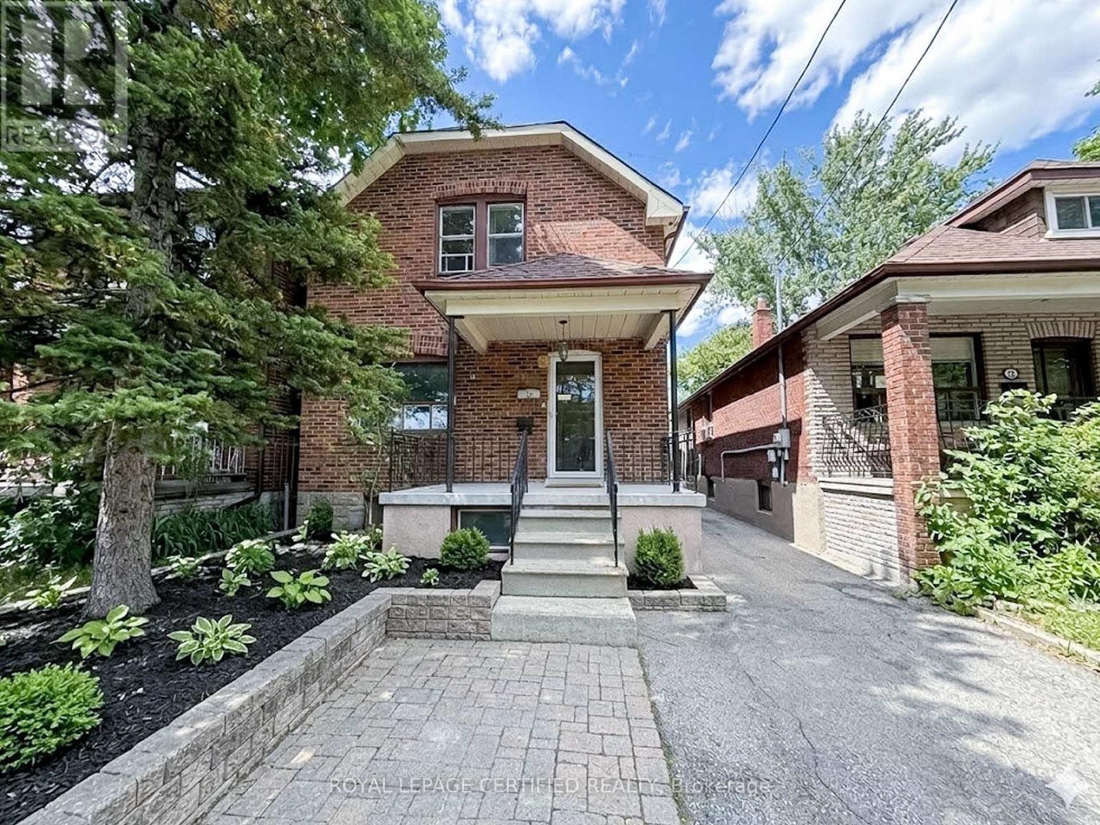 UPPER - 148 BELGRAVIA AVENUE, Toronto, Ontario