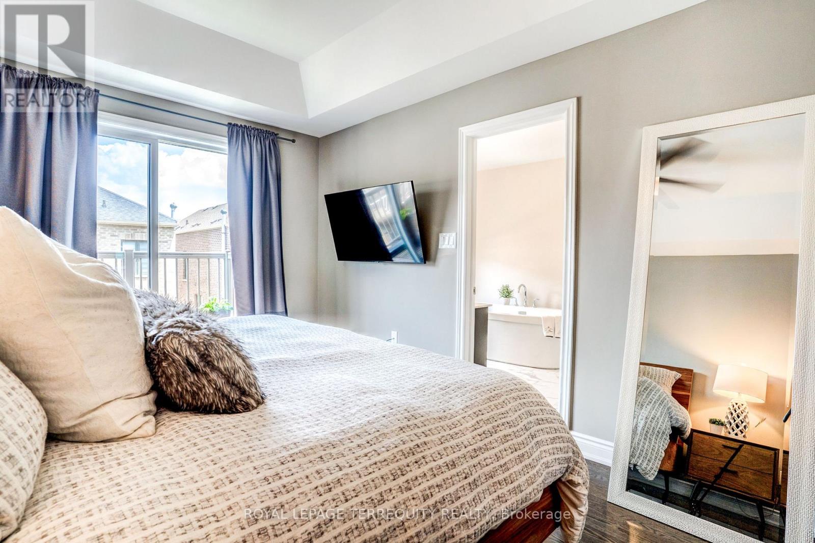 27 - 132 Thomas Fisher Drive, Toronto, Ontario  M8Z 0E4 - Photo 19 - W13516720