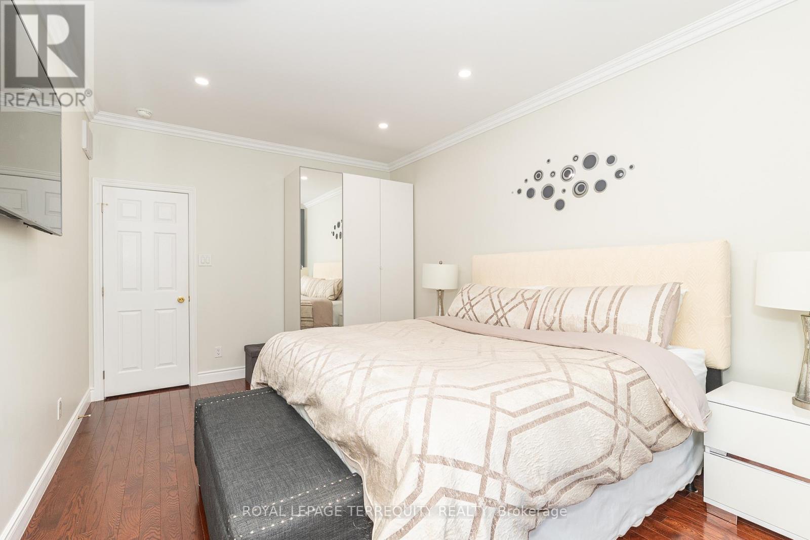 3 Gair Drive, Toronto, Ontario  M8W 4P2 - Photo 24 - W13519450