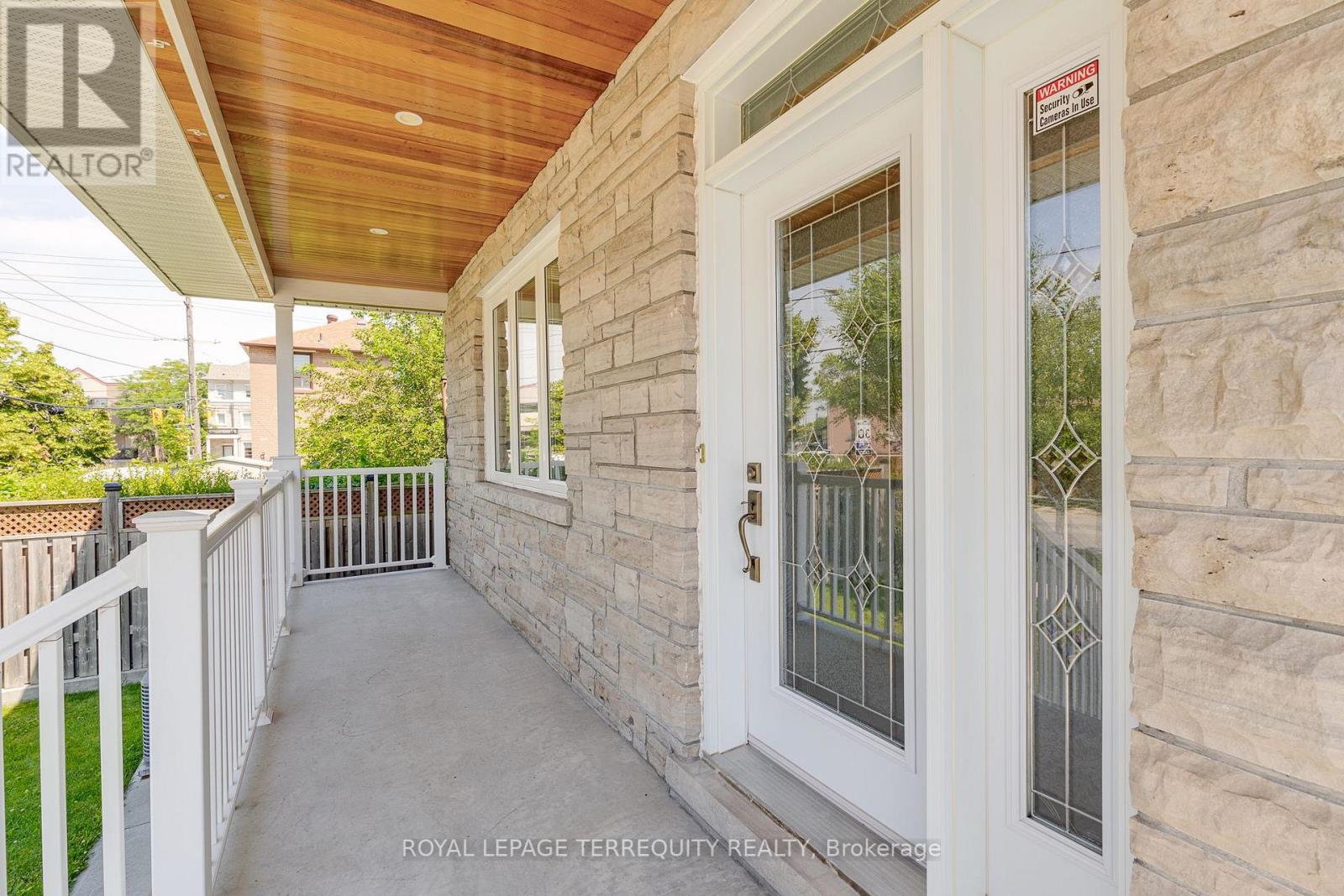 3 Gair Drive, Toronto, Ontario  M8W 4P2 - Photo 3 - W13519450