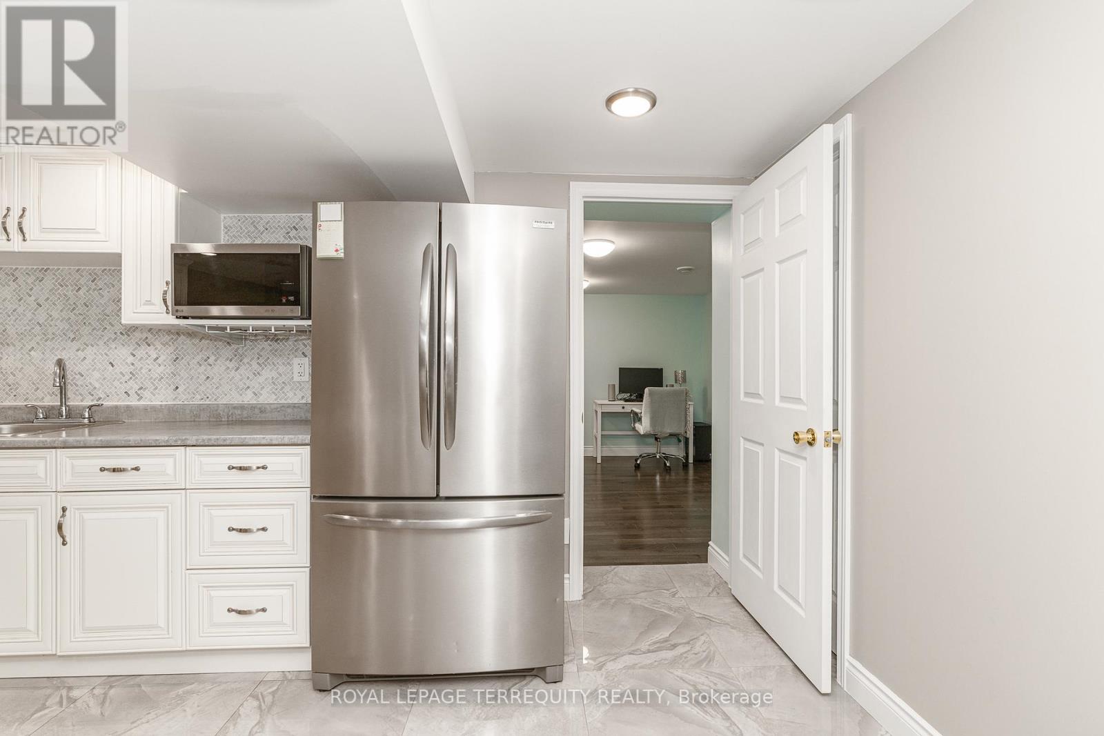 3 Gair Drive, Toronto, Ontario  M8W 4P2 - Photo 32 - W13519450