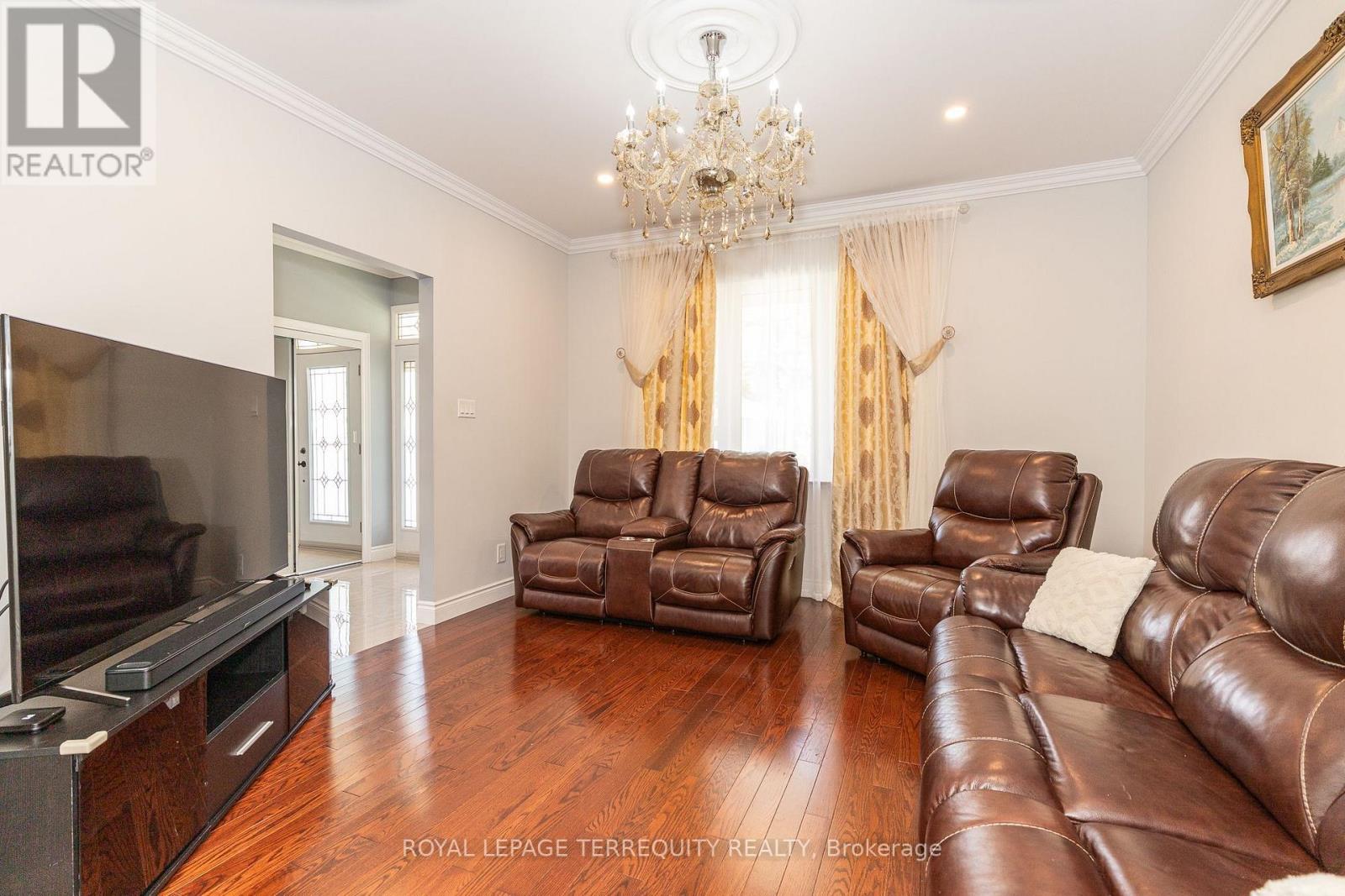 3 Gair Drive, Toronto, Ontario  M8W 4P2 - Photo 8 - W13519450