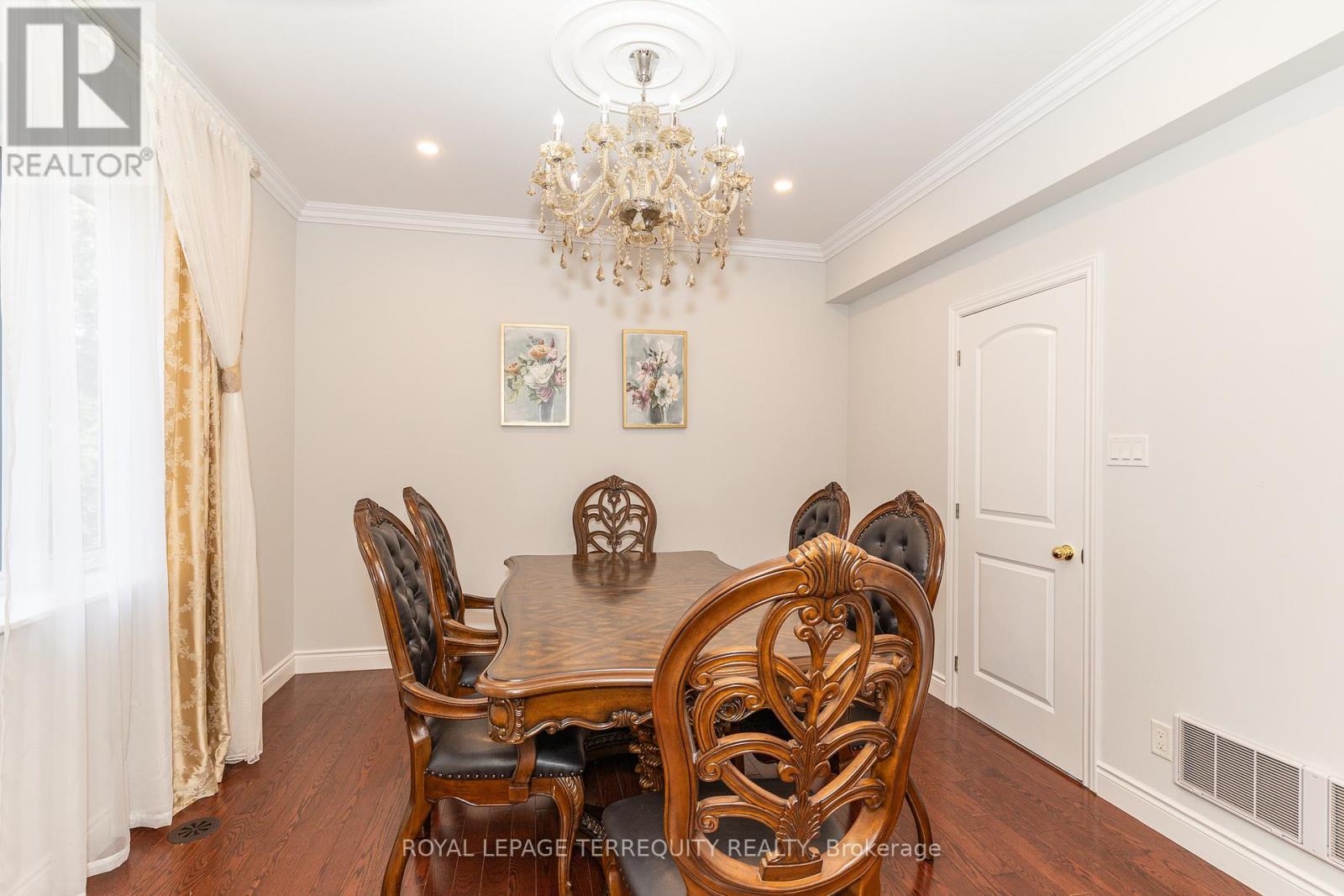 3 Gair Drive, Toronto, Ontario  M8W 4P2 - Photo 9 - W13519450