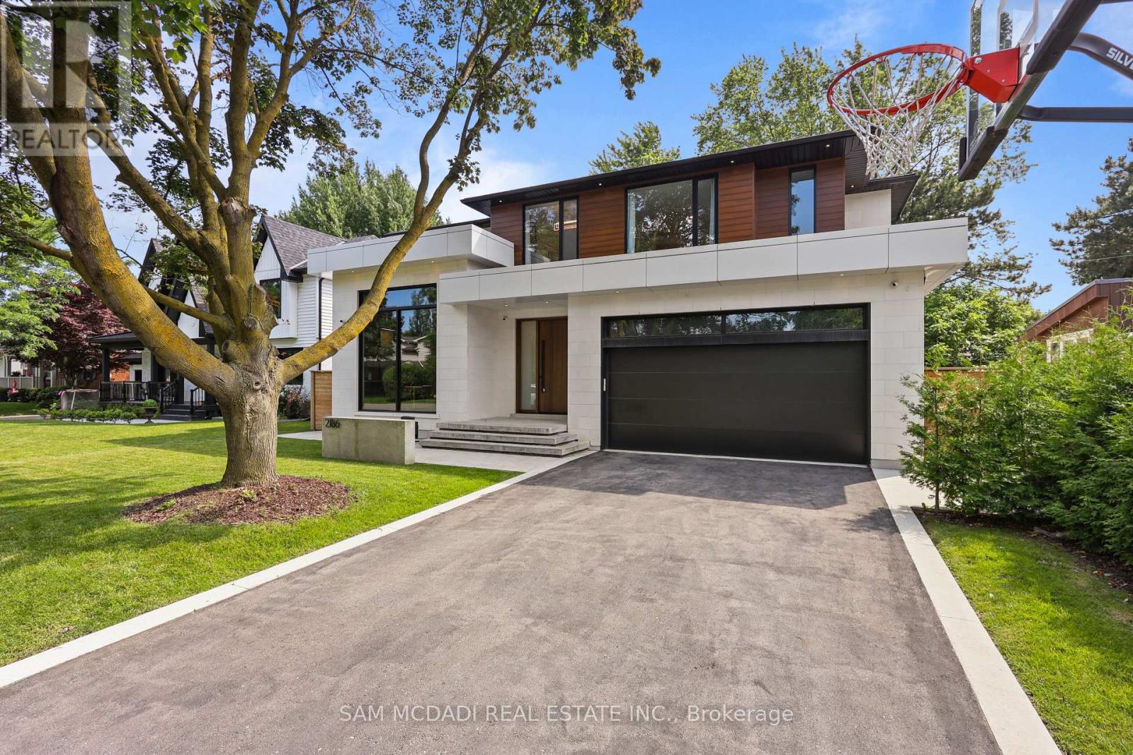 2186 Harcourt Crescent, Mississauga, Ontario  L4Y 1W1 - Photo 2 - W13519456