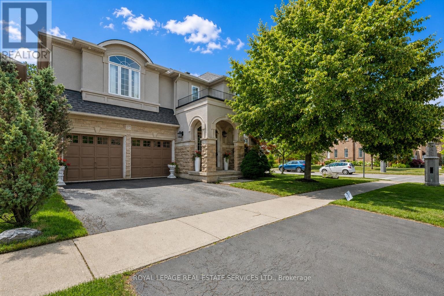 372 Creek Path Avenue, Oakville, Ontario  L6L 6X3 - Photo 2 - W13519506