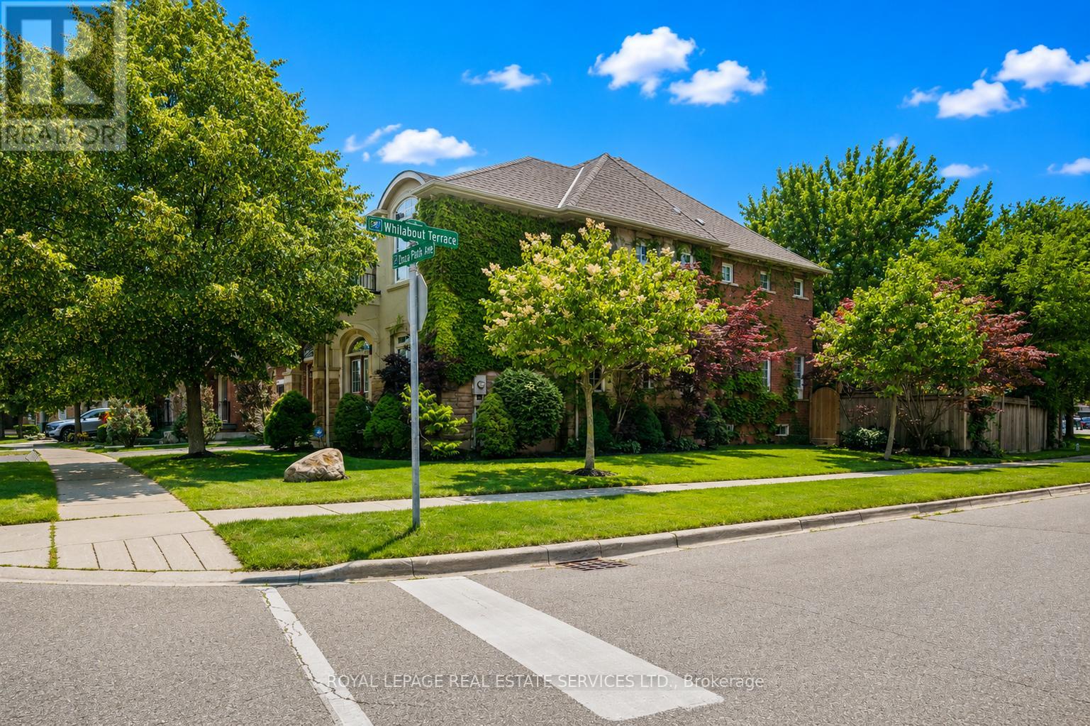 372 Creek Path Avenue, Oakville, Ontario  L6L 6X3 - Photo 3 - W13519506