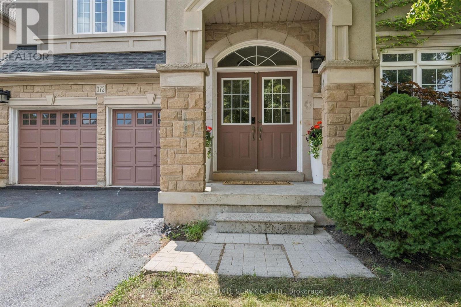 372 Creek Path Avenue, Oakville, Ontario  L6L 6X3 - Photo 5 - W13519506