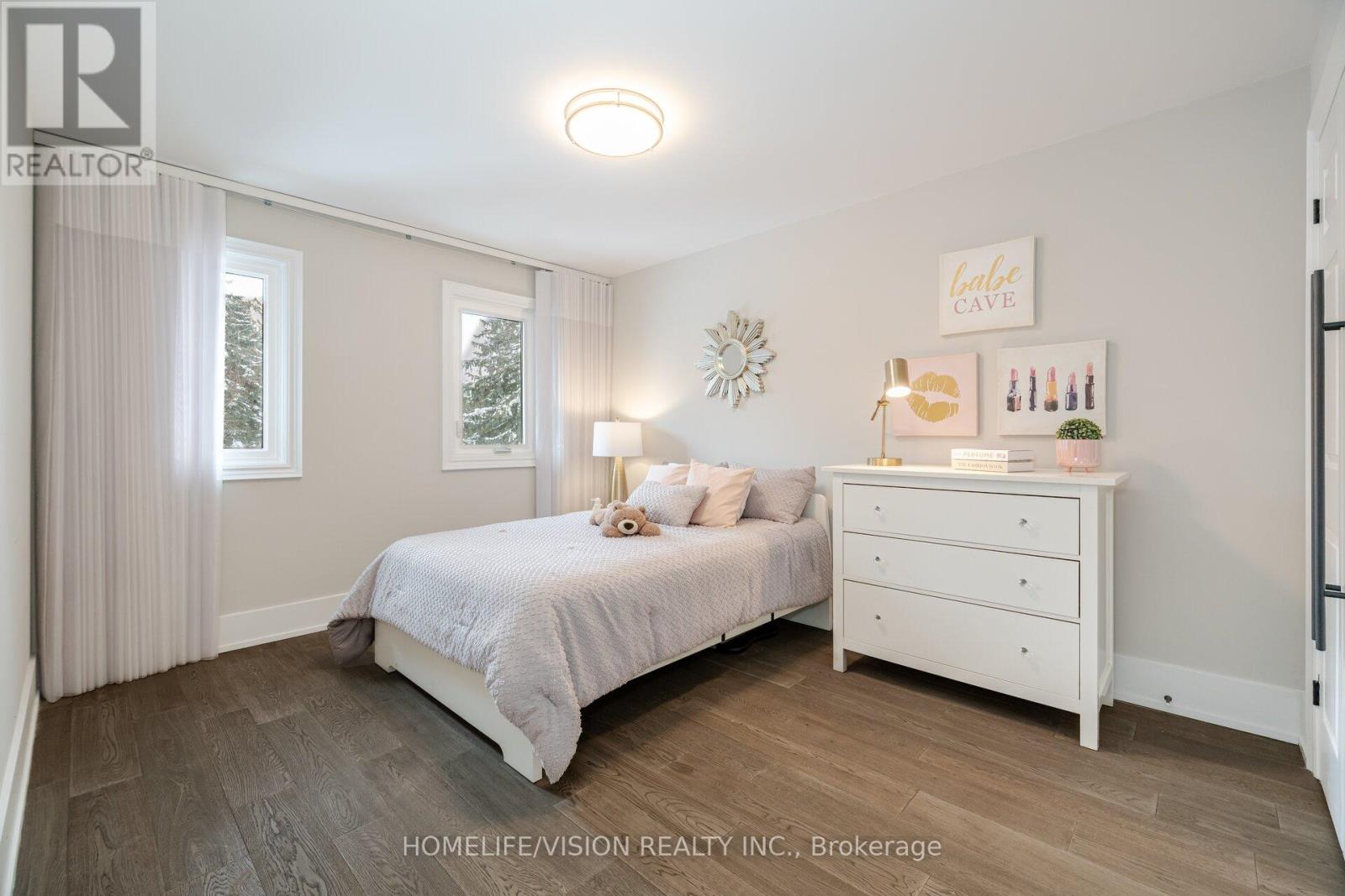 1298 Bunsden Avenue, Mississauga, Ontario L5H 3T9 - Photo 26 - W13519580