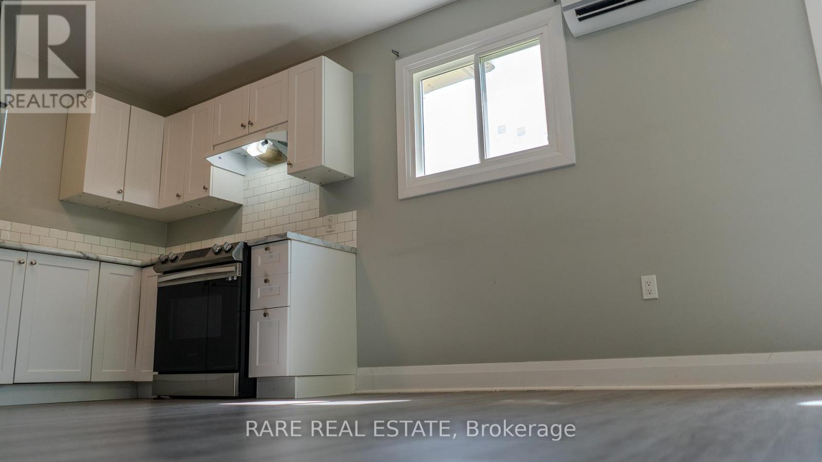 3 - 7 Plazaway Street, Welland, Ontario  L3C 4J6 - Photo 4 - X13519512