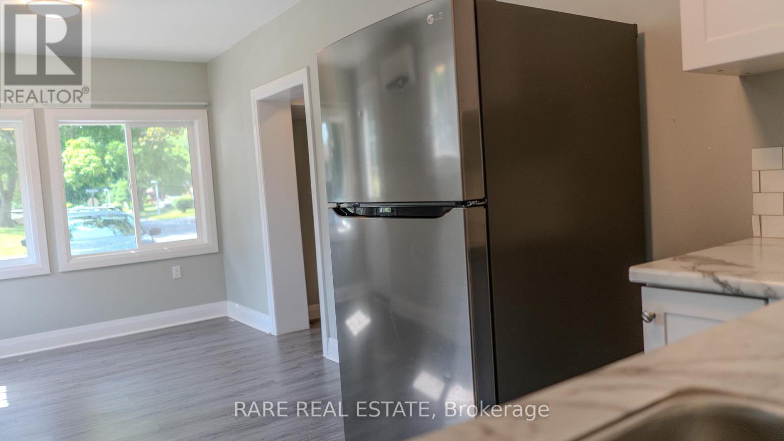 3 - 7 Plazaway Street, Welland, Ontario  L3C 4J6 - Photo 7 - X13519512