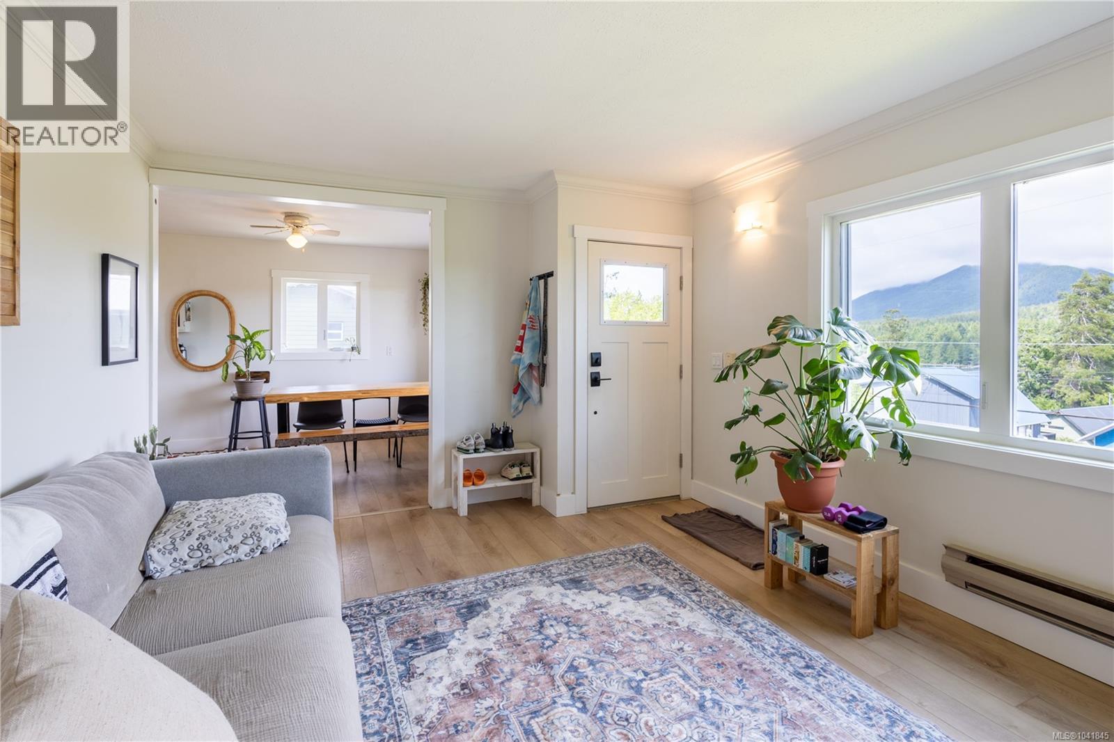 1350 Helen Rd, Ucluelet, British Columbia