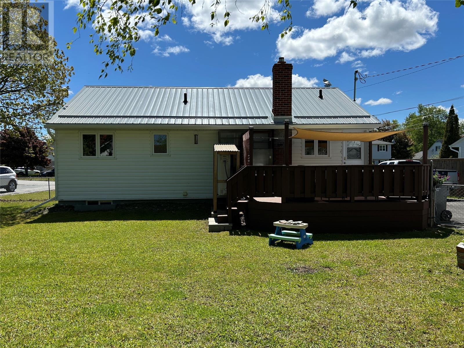 Photo 23