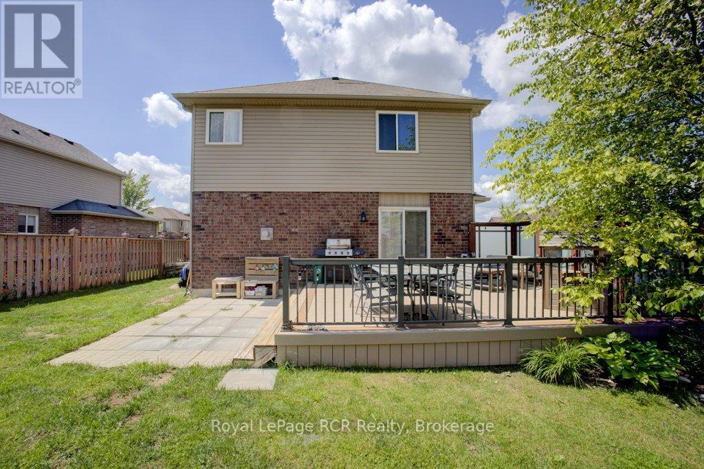 11 Green Street, Mapleton, Ontario  N0G 1P0 - Photo 29 - X13176198