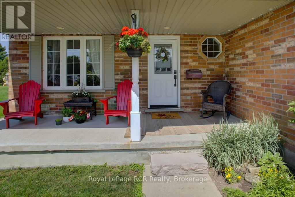 232 Conestoga Street N, Wellington North, Ontario  N0G 1A0 - Photo 6 - X12976384