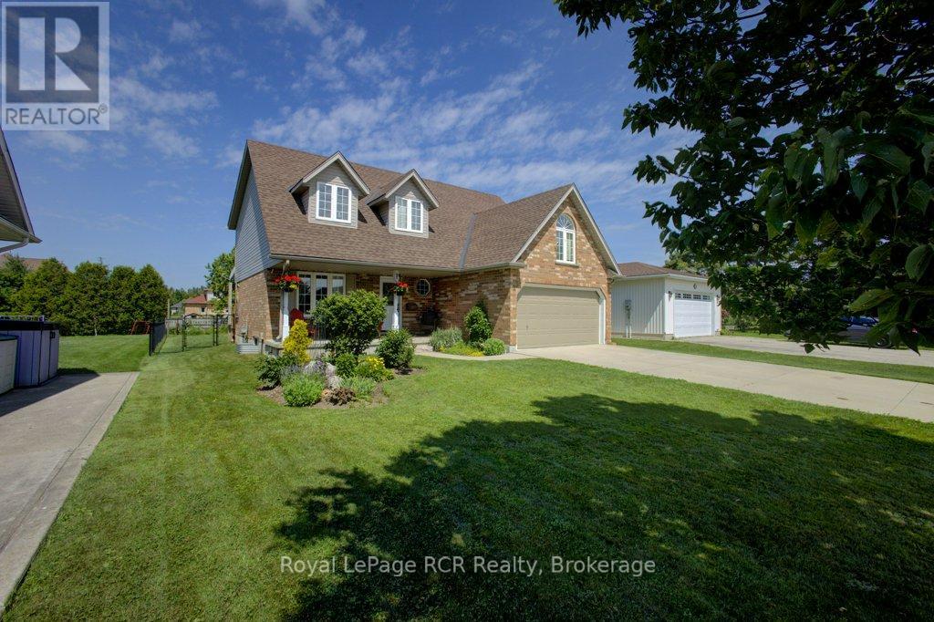 232 Conestoga Street N, Wellington North, Ontario  N0G 1A0 - Photo 2 - X12976384