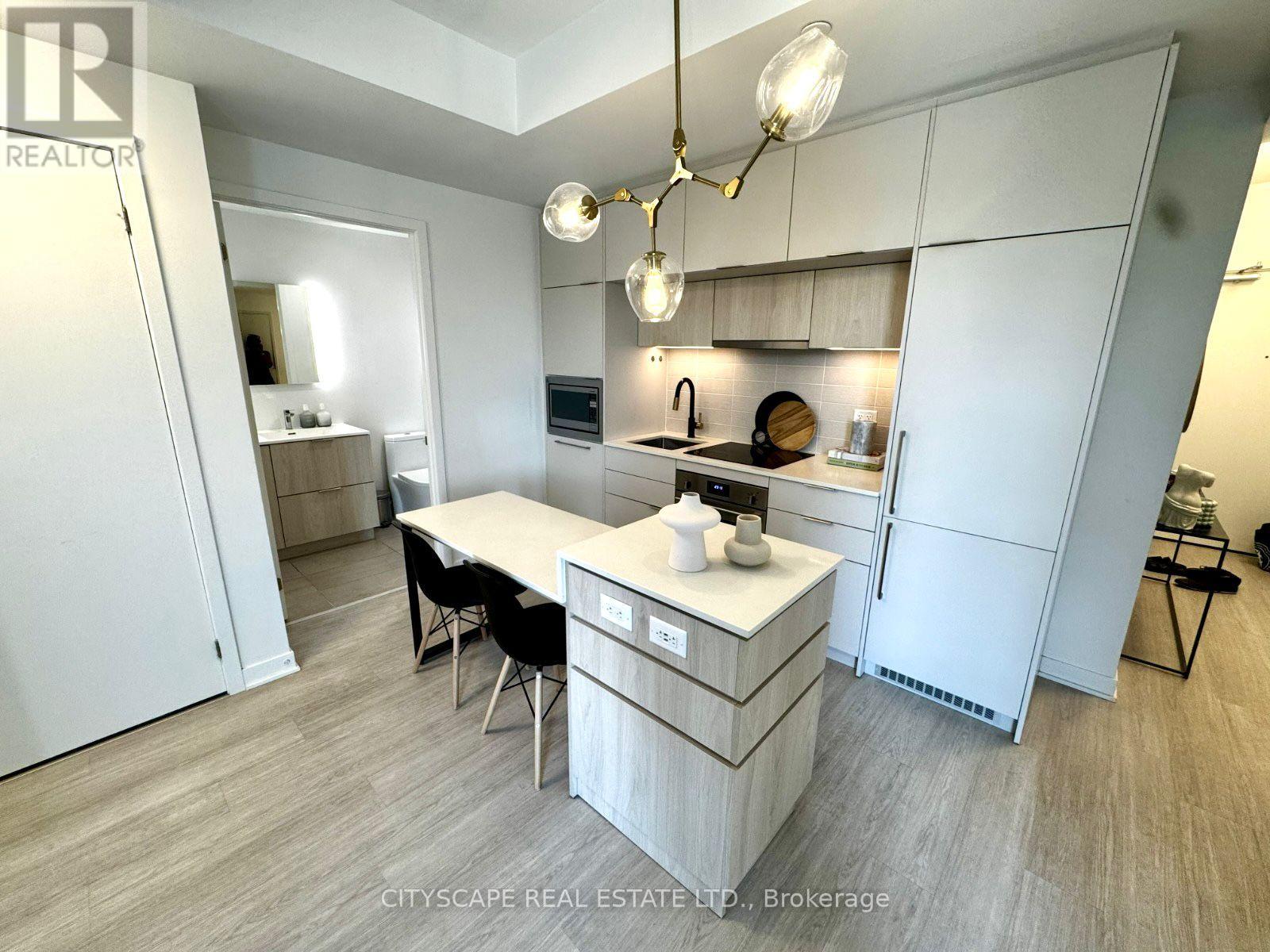 506 - 185 Alberta Avenue, Toronto, Ontario  M6C 0A5 - Photo 4 - C13518120