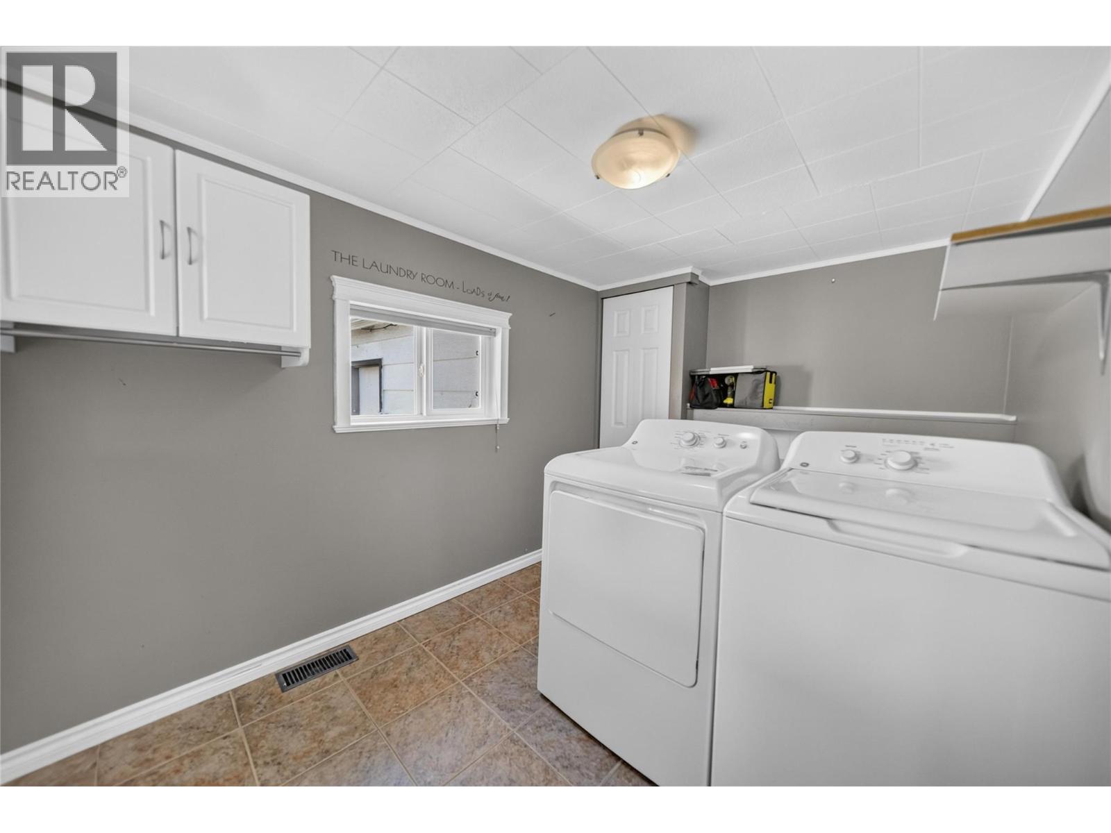320 2nd Avenue S, Cranbrook, British Columbia V1C 2B1 - Photo 13 - 10393312