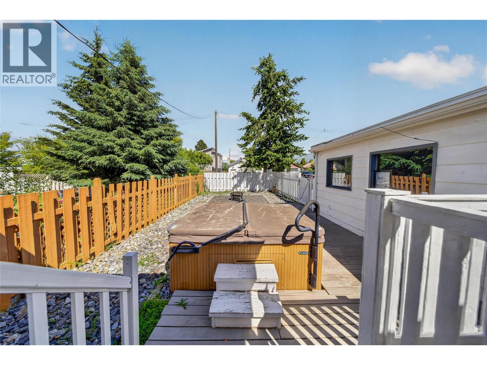 320 2nd Avenue S, Cranbrook, British Columbia V1C 2B1 - Photo 24 - 10393312
