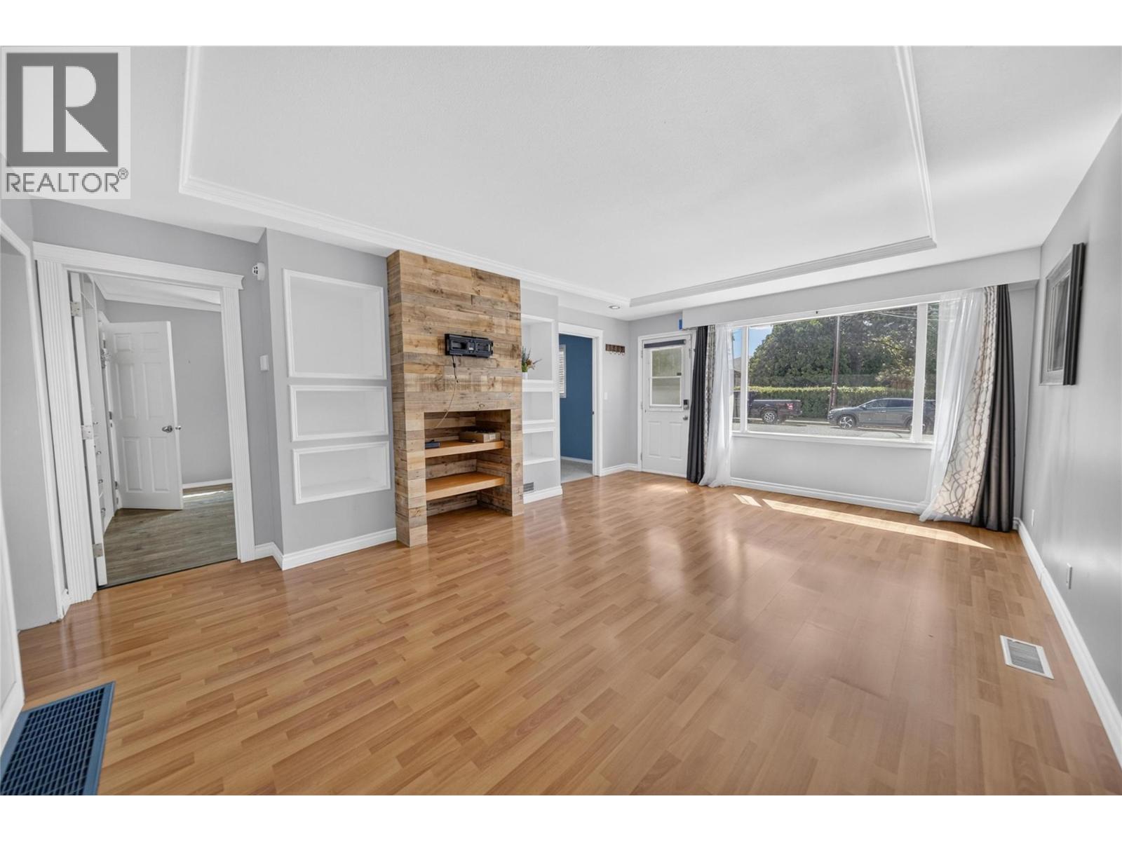 320 2nd Avenue S, Cranbrook, British Columbia V1C 2B1 - Photo 7 - 10393312