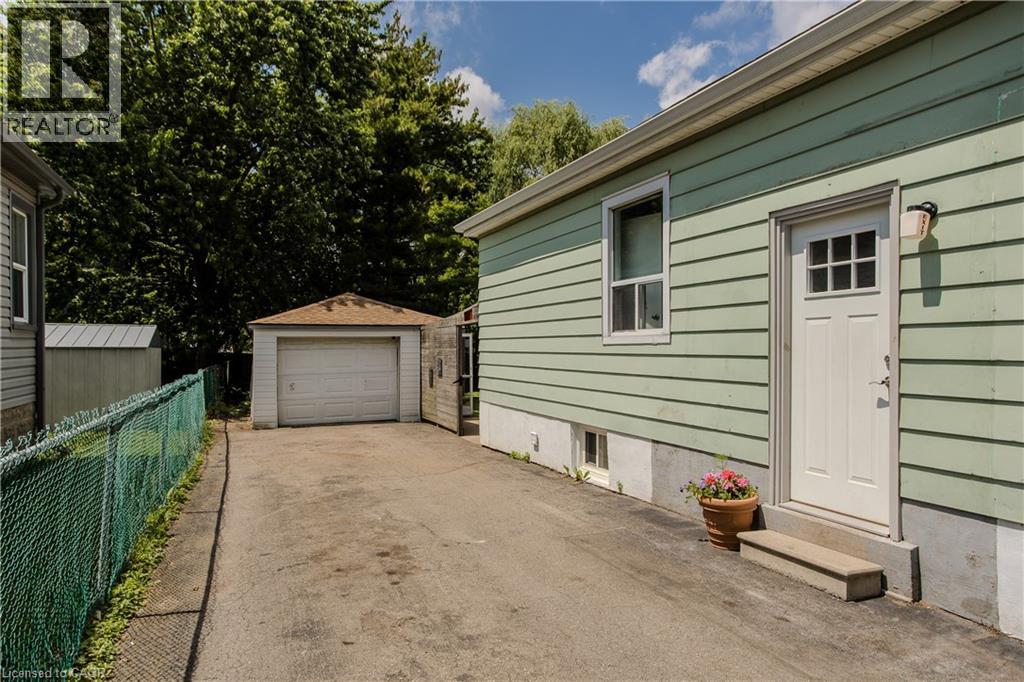 456 East 42nd Street, Hamilton, Ontario  L8T 3B3 - Photo 29 - 40844791