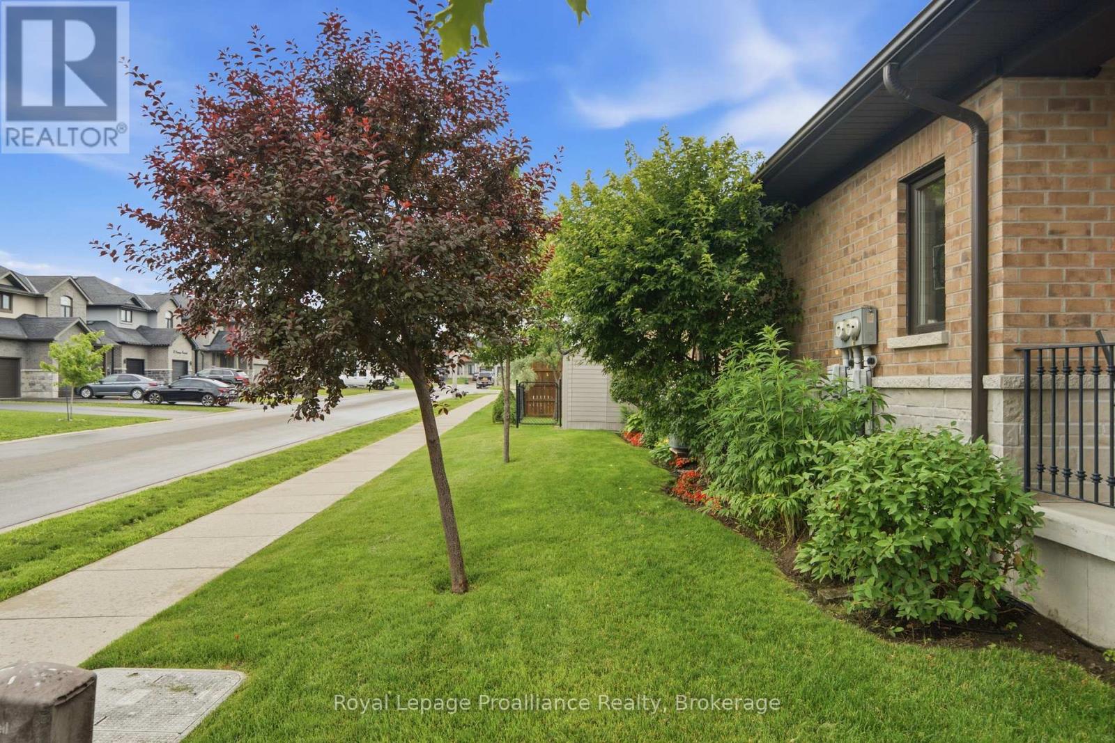 39 Cypress Drive, Belleville, Ontario  K8N 0J5 - Photo 3 - X13519878