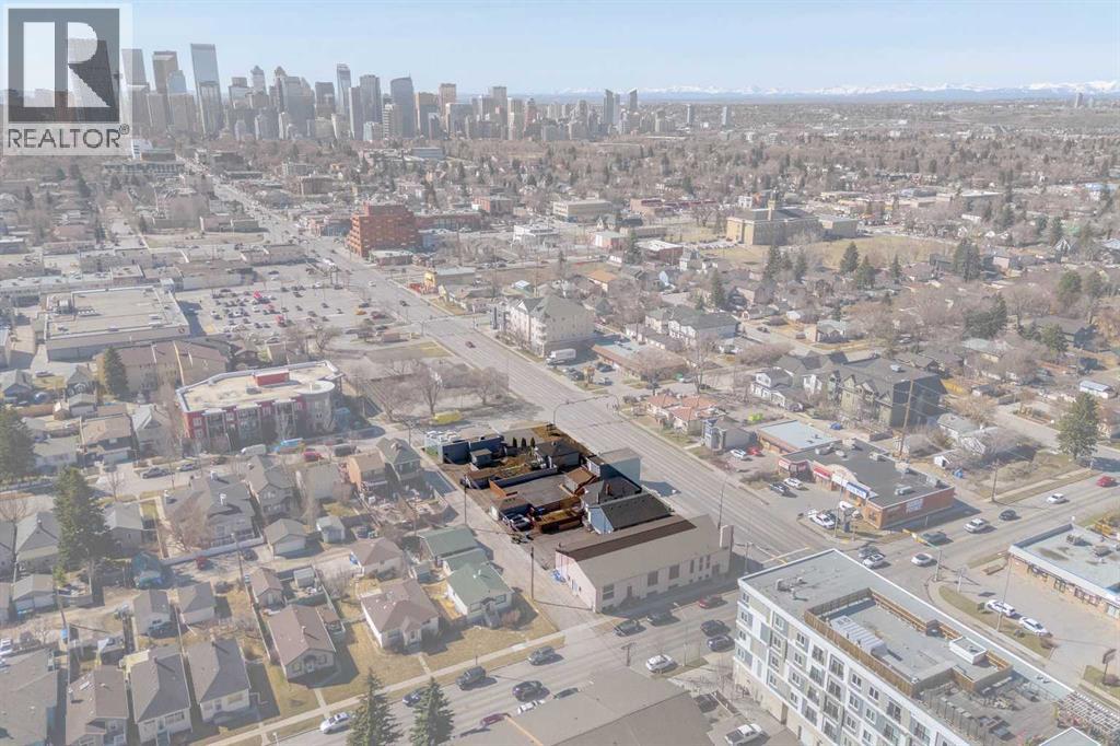 2004-2018 Centre Street NE, Calgary, Alberta  T2E 2T1 - Photo 1 - A2214179
