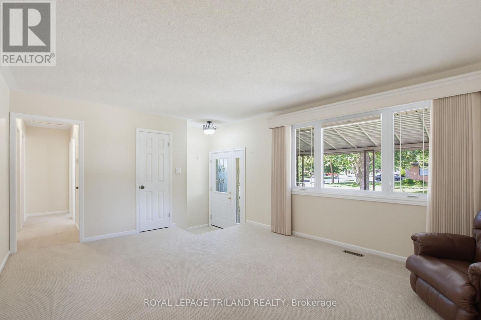 115 Champlain Crescent, London East, Ontario  N5V 1H2 - Photo 3 - X13519592