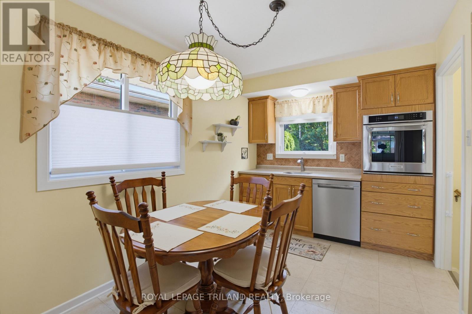 115 Champlain Crescent, London East, Ontario  N5V 1H2 - Photo 4 - X13519592