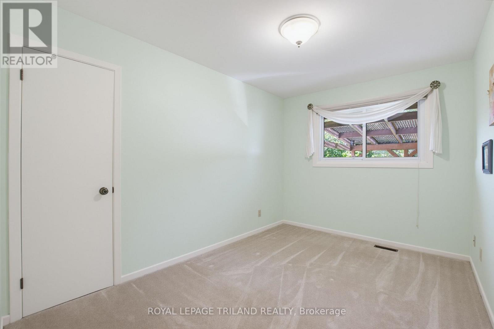 115 Champlain Crescent, London East, Ontario  N5V 1H2 - Photo 8 - X13519592
