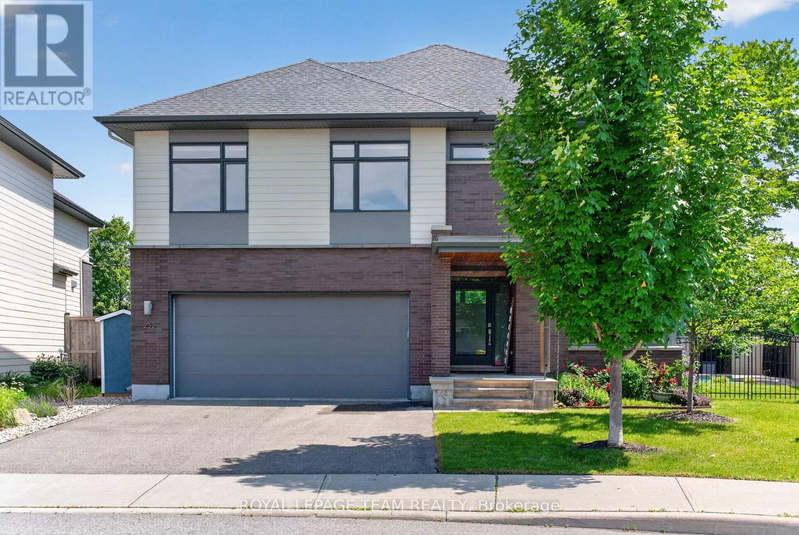252 SUNNYRIDGE CRESCENT, Ottawa, Ontario