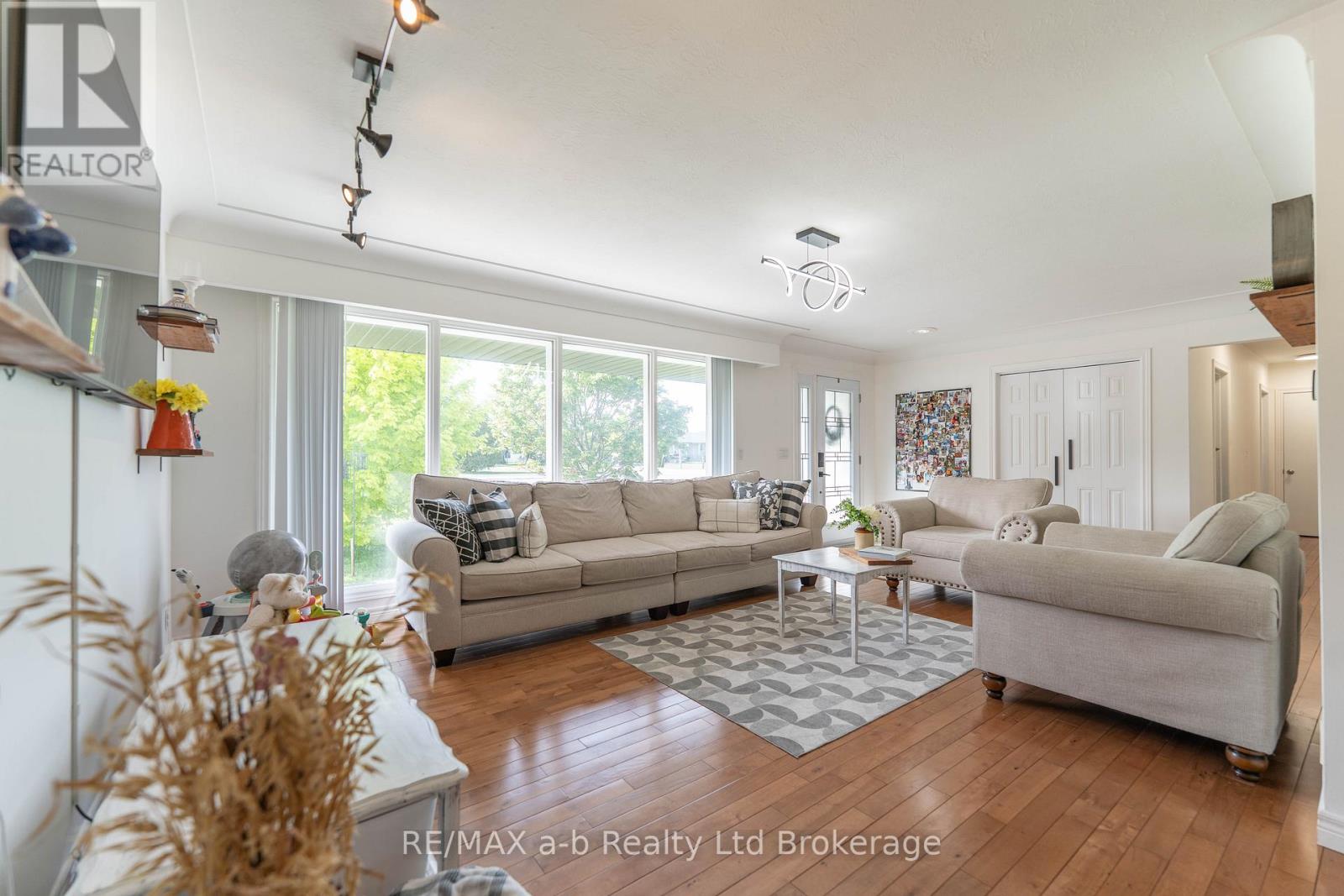 56229 Talbot Line, Bayham, Ontario N4G 4G8 - Photo 6 - X13519706