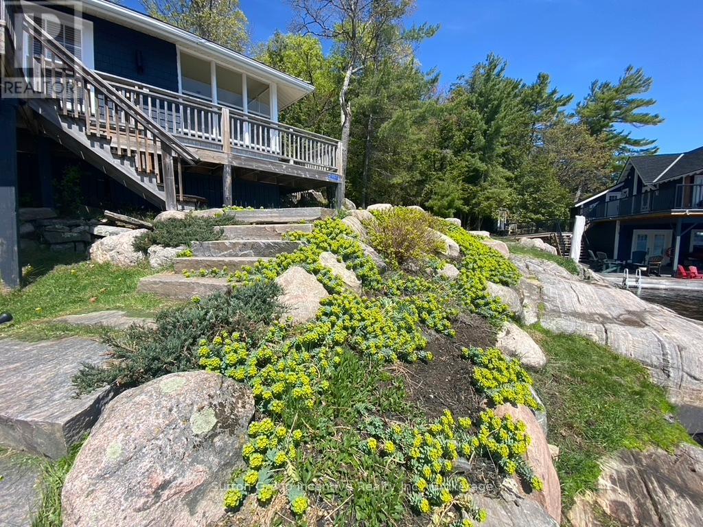 12 Ouno Island, Muskoka Lakes, Ontario  P0B 1J0 - Photo 40 - X12382101