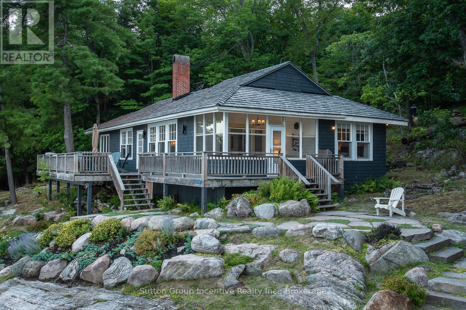 12 Ouno Island, Muskoka Lakes, Ontario  P0B 1J0 - Photo 3 - X12382101
