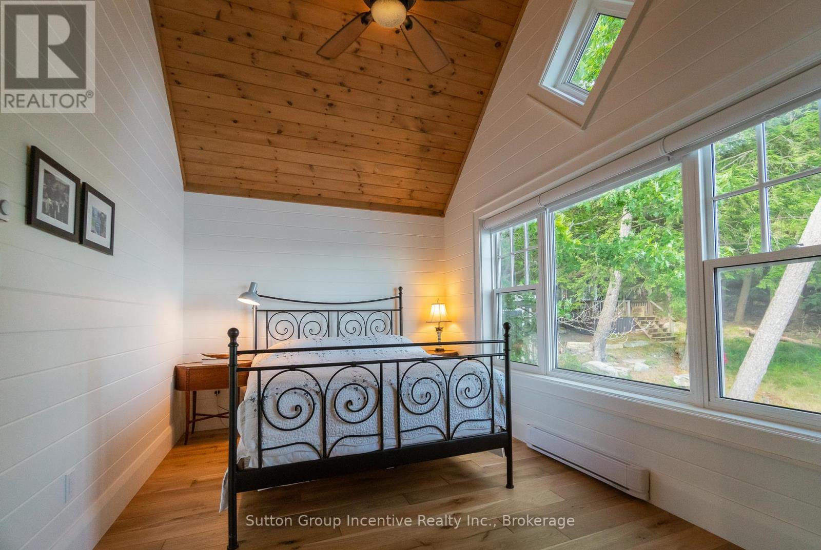12 Ouno Island, Muskoka Lakes, Ontario  P0B 1J0 - Photo 15 - X12382101