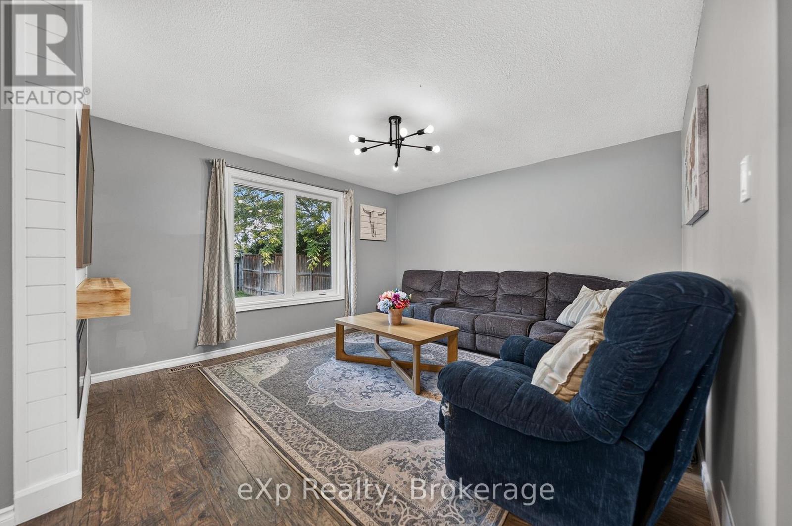 27 Parker Place, Guelph, Ontario  N1E 7A7 - Photo 9 - X13519682