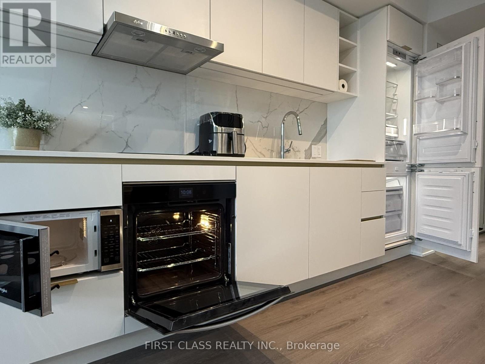 4101 - 8 Wellesley Street W, Toronto, Ontario  M4Y 1E7 - Photo 4 - C13519604