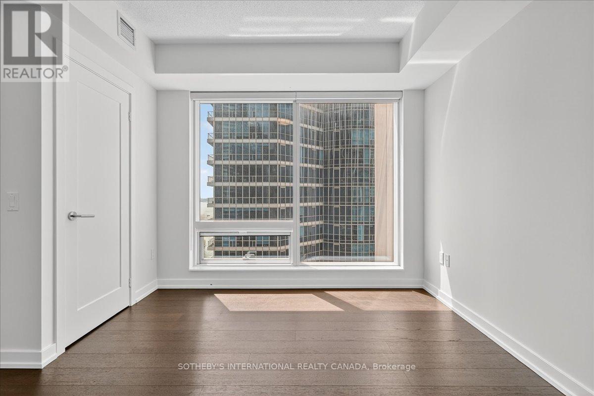 2105 - 10 York Street, Toronto, Ontario  M5J 2Z2 - Photo 10 - C13519876