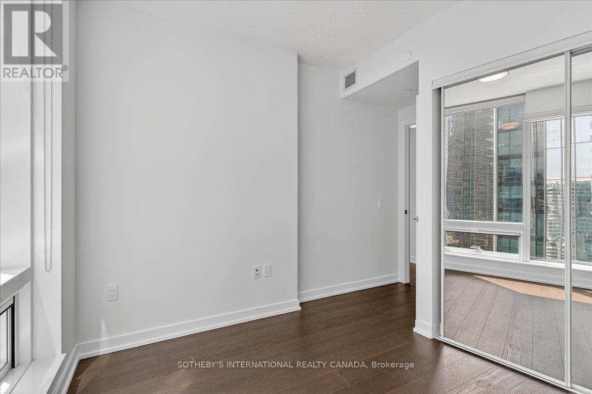 2105 - 10 York Street, Toronto, Ontario  M5J 2Z2 - Photo 14 - C13519876