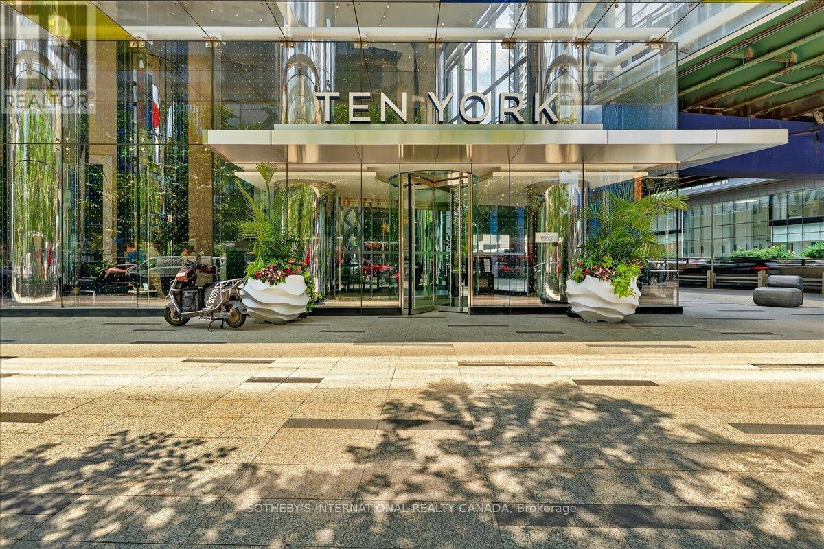 2105 - 10 York Street, Toronto, Ontario  M5J 2Z2 - Photo 41 - C13519876