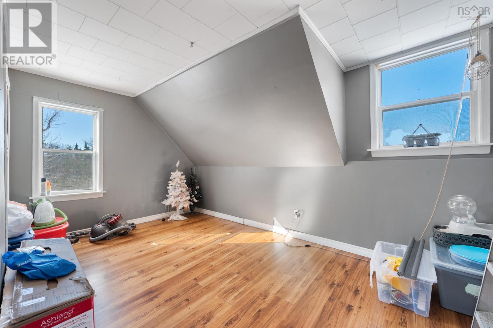 90 Oak Park Road, East Pubnico, Nova Scotia  B0W 2A0 - Photo 17 - 202616453